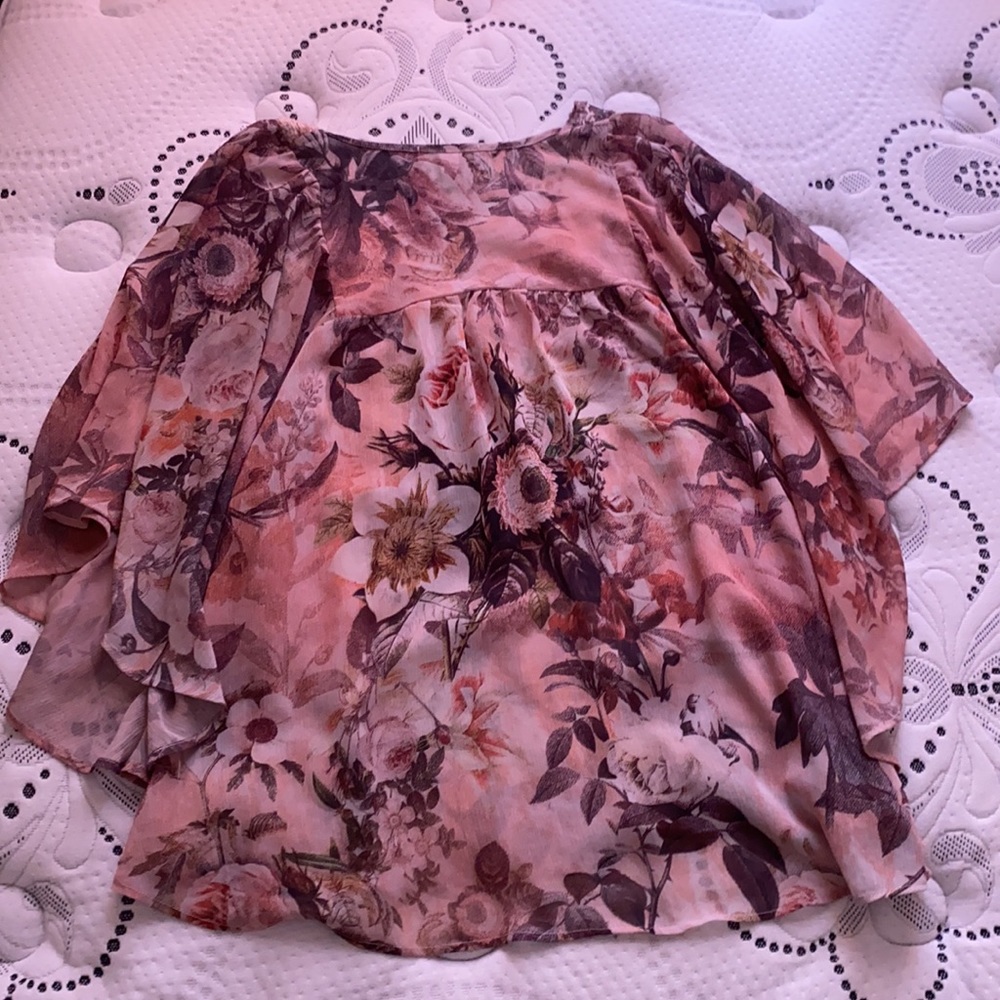 Flowy Top - Picture 4 of 4